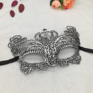 Hõbedane pitsist mask krooniga sobib ideaalselt erinevateks pidulikeks sündmusteks, nagu ballid, karnevalid, pulmad ja sünnipäevad.