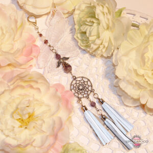 Ametüstide ja unenäopüüdjaga pikk helkur-ripats